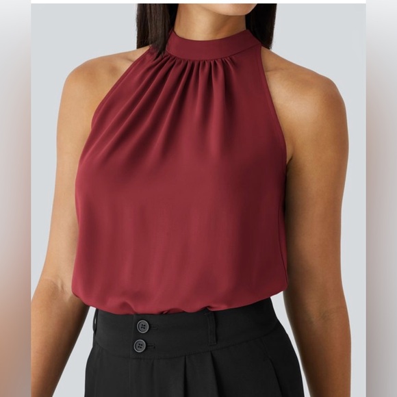 Halara sleeveless work blouse - Picture 1 of 5